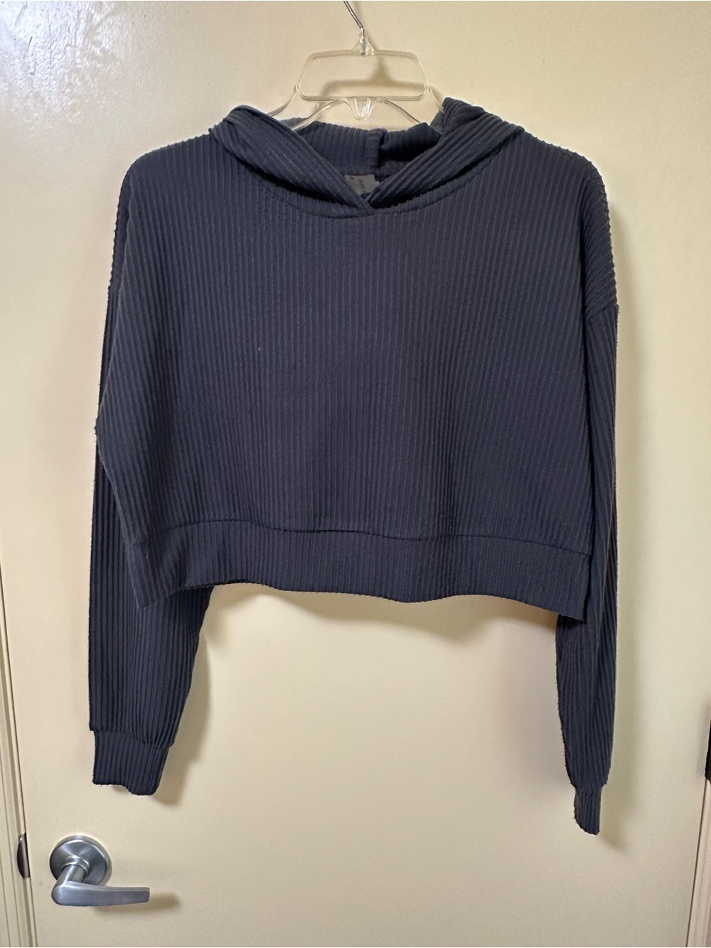 Ribbed Cropped Hoodie in Dark Navy